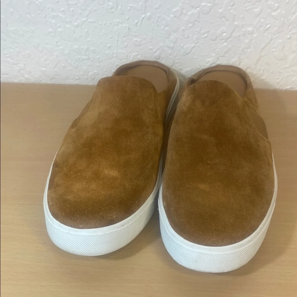VINCE Carmel  Suede Slip-On Shoes - Picture 3 of 8